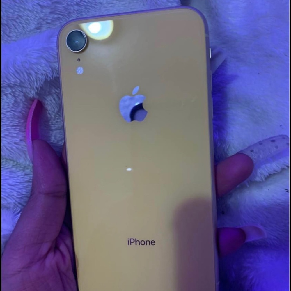 iPhone XR yellow